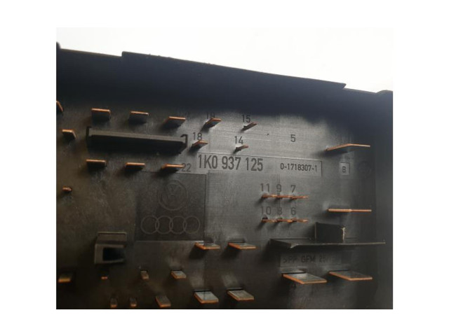 Блок предохранителей 1K0937125, 1K0937125   Volkswagen Jetta V    