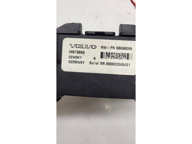 Блок предохранителей 08696098, 08679899 Volvo S60