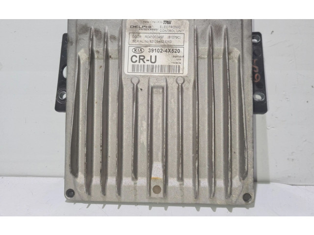 Řídící jednotka 391024X520, 82105452EXG   KIA Carnival 2004