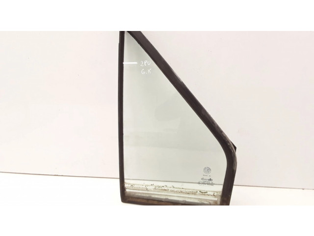 Маленькое стекло "A" задних дверей