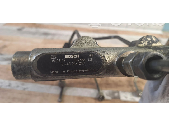 Vstřikovací lišta 0445214017, 004386L3 Peugeot 607