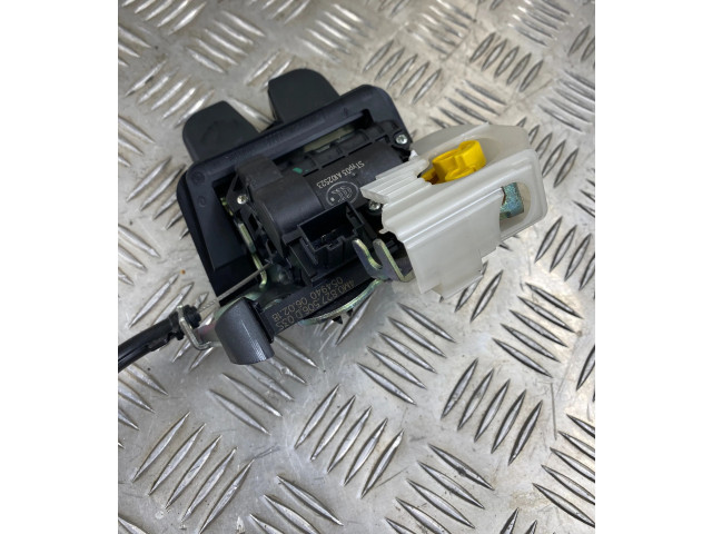 Замок багажника 4M0827506D Audi Q7 4M 2015 - года