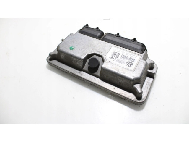 Блок управления двигателем Блок управления    Skoda Fabia Mk2 (5J)