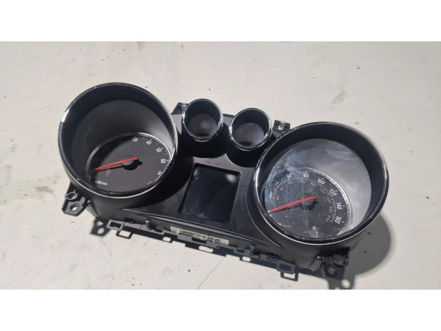 Přístrojová deska  Buick Encore I 2013 42342740  