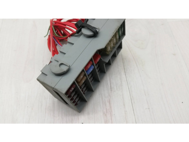 Блок предохранителей 8637669 Volvo XC90