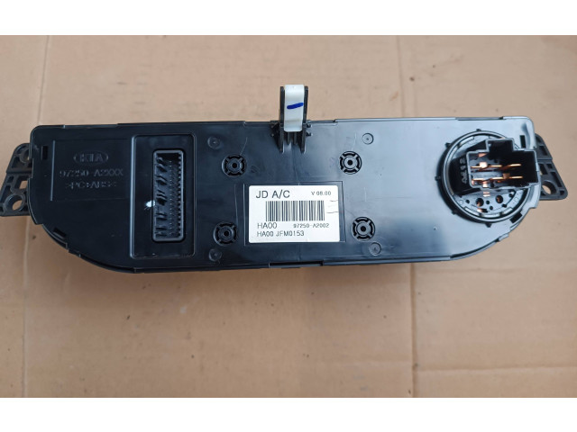 Блок управления климат-контролем 97250A2002   KIA Ceed