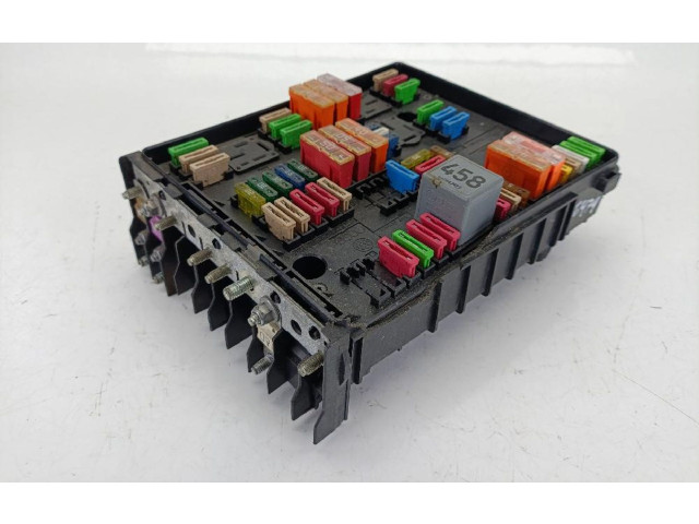 Pojistková skříňka 1K0937124K Seat Altea 2004