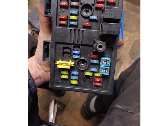 Pojistková skříňka 95903657, 3657U Chevrolet Captiva 2007