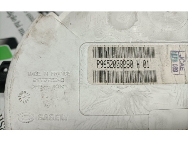 Панель приборов SV25-03-17, 216672523 Citroen C2