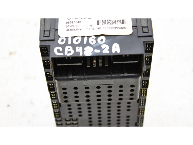 Блок предохранителей  08696040, 08696098   Volvo XC90    