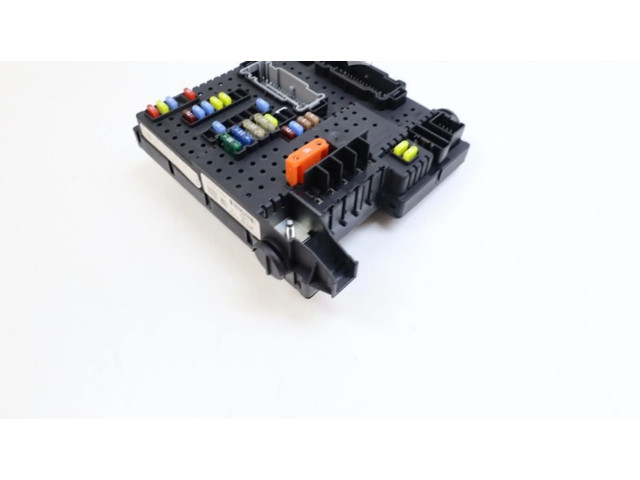 Блок предохранителей  8688264, 8688264   Volvo V70    