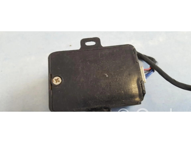 Блок управления    Nissan Prairie