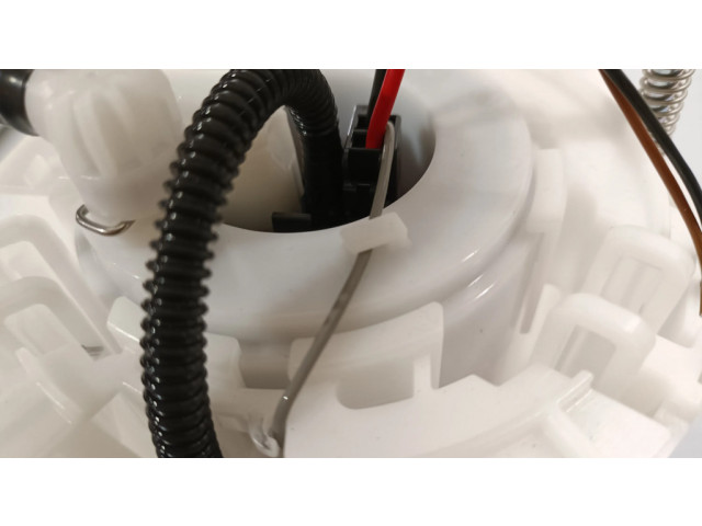 Насос топлива (в топливном баке)