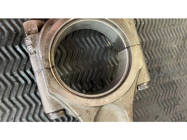 Píst    Ford Kuga I  pro naftový motor 2.0  DYZELIS