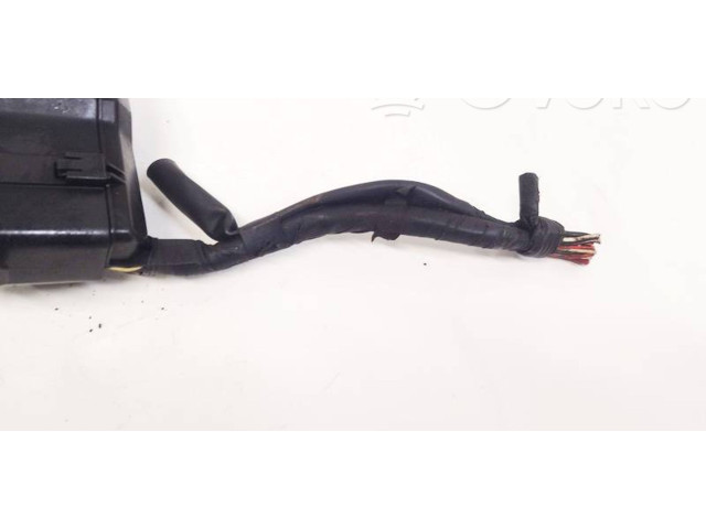 Блок предохранителей     Toyota Corolla Verso AR10    