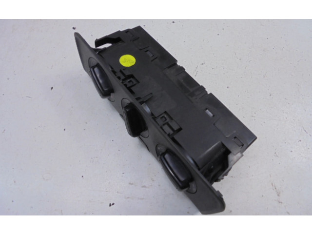 Блок управления климат-контролем Skoda Fabia Mk3 (NJ)