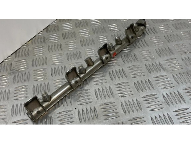 Vstřikovací lišta 7537319 BMW 7 F01 F02 F03 F04 pro benzínový motor 4.4