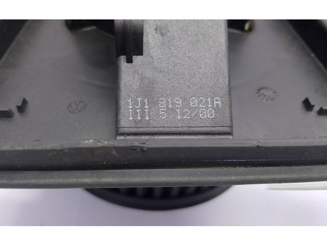 Вентилятор печки 1J1819021 Audi A3 S3 8L