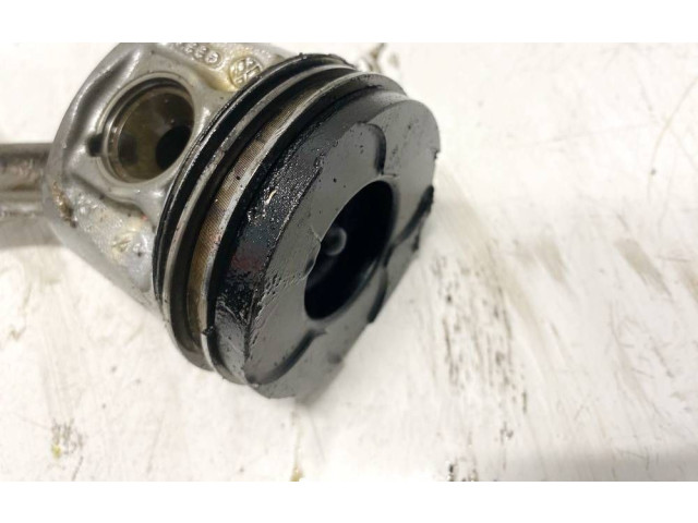 Масляный насос   078118hsr, 059j  Audi A6 S6 C5 4B 