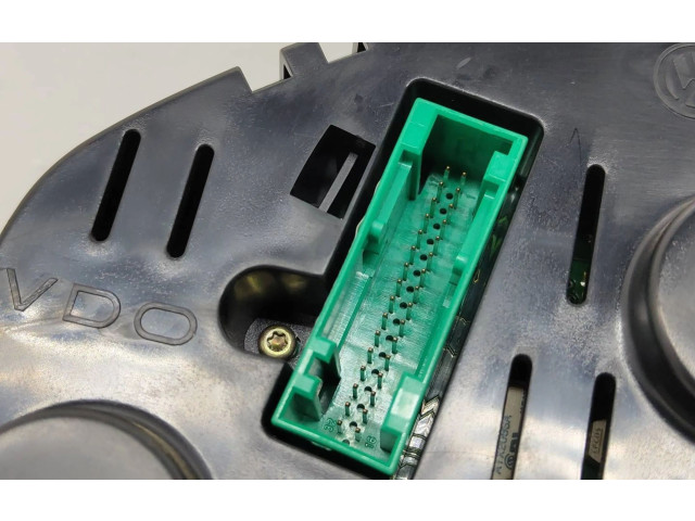 Přístrojová deska Volkswagen Transporter - Caravelle T5 2005 7H0920860E, 110080205