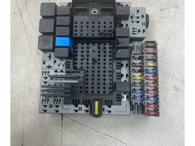 Блок предохранителей 08696098, 03W092   Volvo XC90    