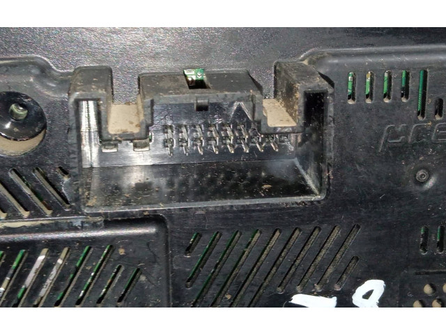 Блок управления климат-контролем 3V0907044EG   Skoda Superb B8 (3V)