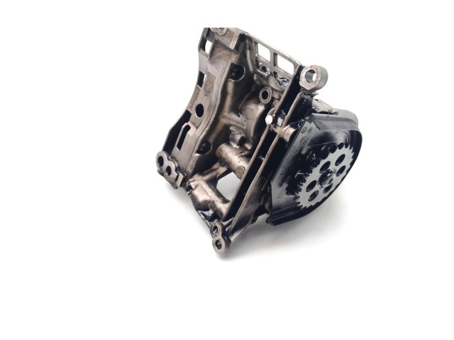 Масляный насос  N47C16A 7811924  Mini One - Cooper R57 