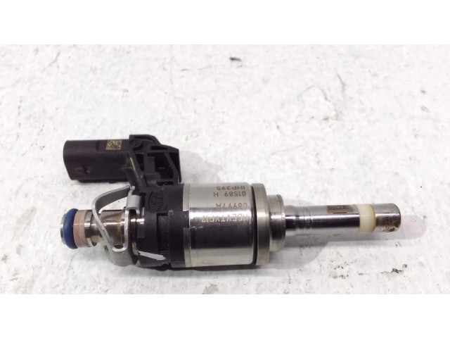 Форсунка 04E906036AT Audi A3 S3 8V для бензинового двигателя 1