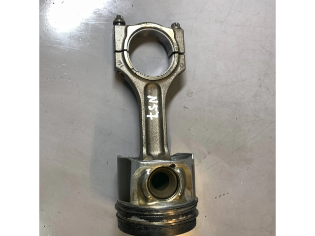 Píst 11248508023, 11257805329 BMW 7 F01 F02 F03 F04 pro naftový motor 3.0 N57 N57D30