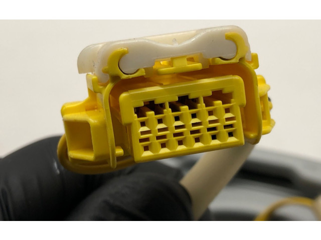 Подушка безопасности водителя 1Z0880201AH Skoda Octavia Mk2 (1Z)