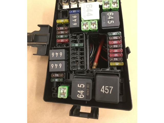 Блок предохранителей 5Q0907361D Skoda Superb B8 (3V)