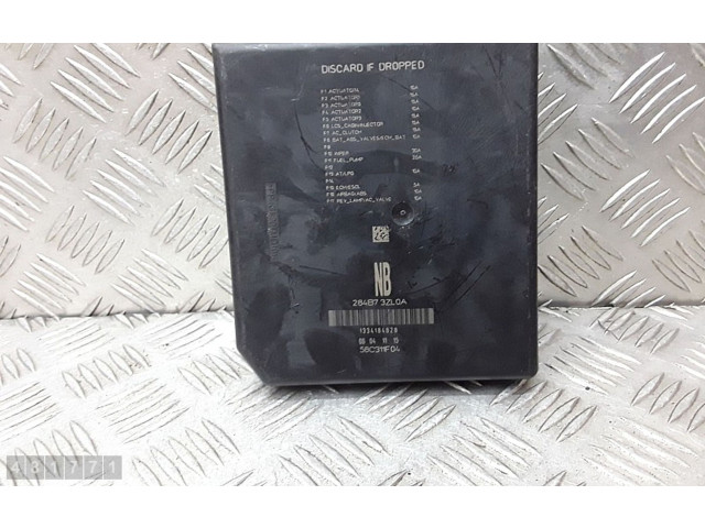 Pojistková skříňka 58c311f04 Nissan Pulsar 2016