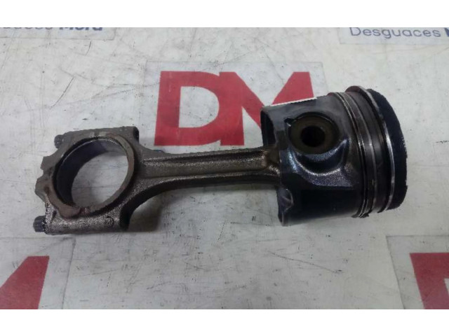  Поршень с шатуном    Volvo XC90  