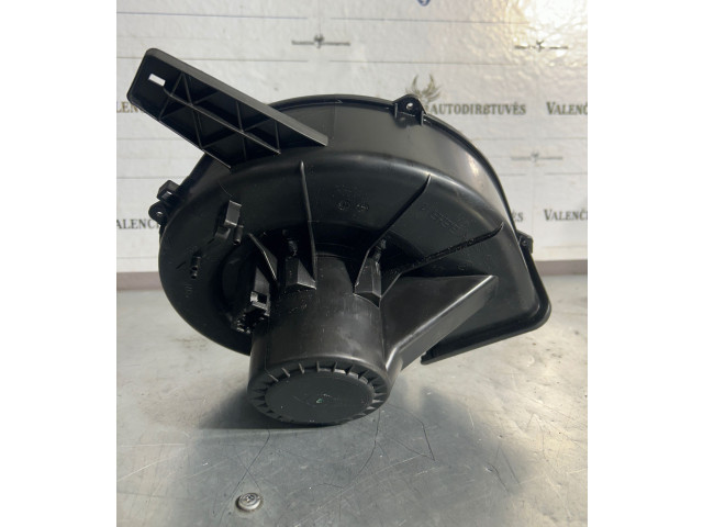 Вентилятор печки 6R1819015A, Y1551 Audi A1