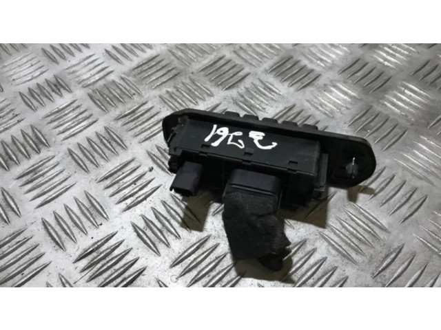 Передний датчик открытия / закрытия двери (крыло)