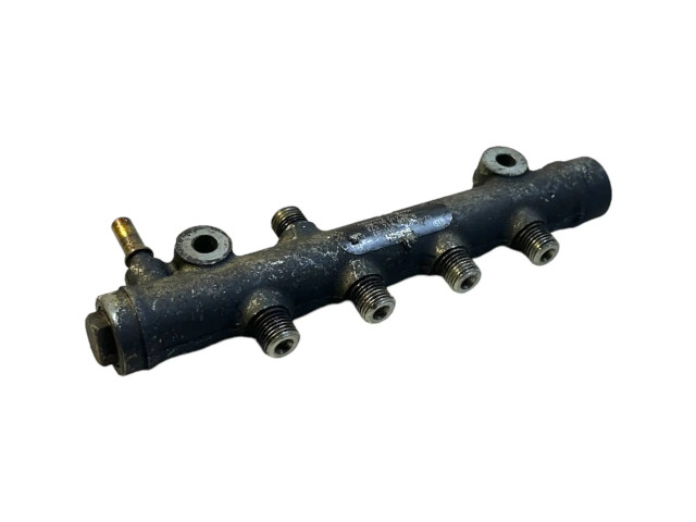 Топливная рампа 9641509480, 001583 Jaguar S-Type 2.7