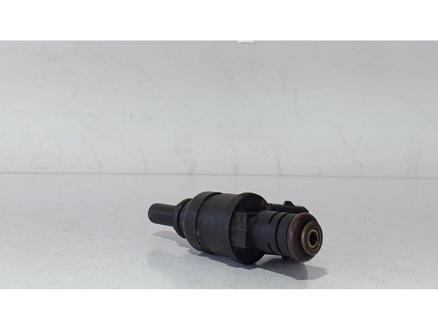 Форсунка 06A906031D, 70741 Audi A3 S3 8L APG