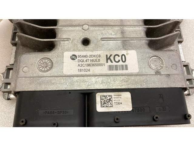 Блок управления двигателя 954402DKC0 KIA Sportage