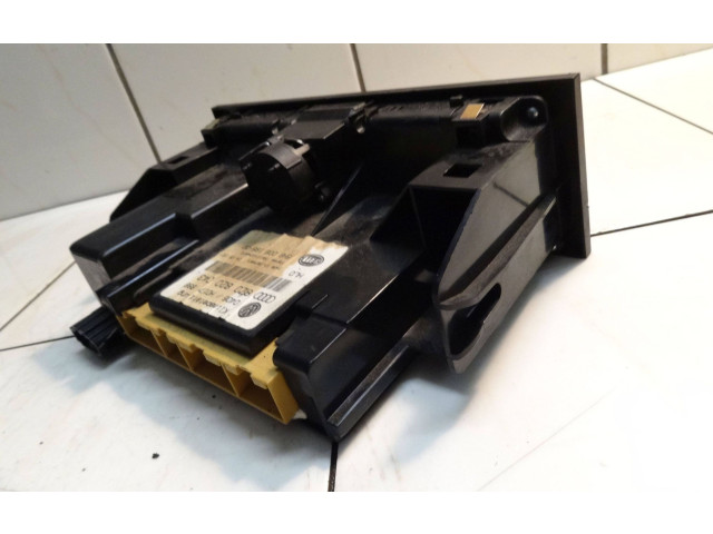 Блок управления климат-контролем 8Z0820043   Audi A2