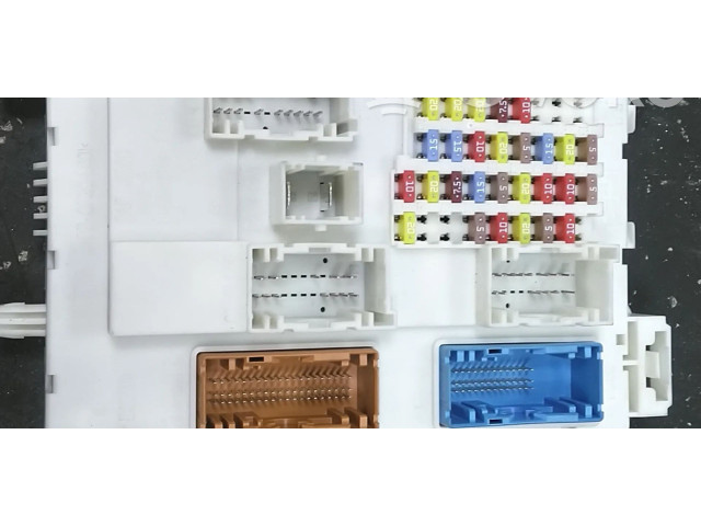 Pojistková skříňka BV6N14A073FU, BV6N14A073FA Ford C-MAX II 2013