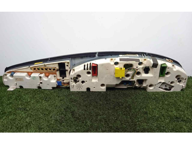 Панель приборов Audi A6 S6 C4 4A