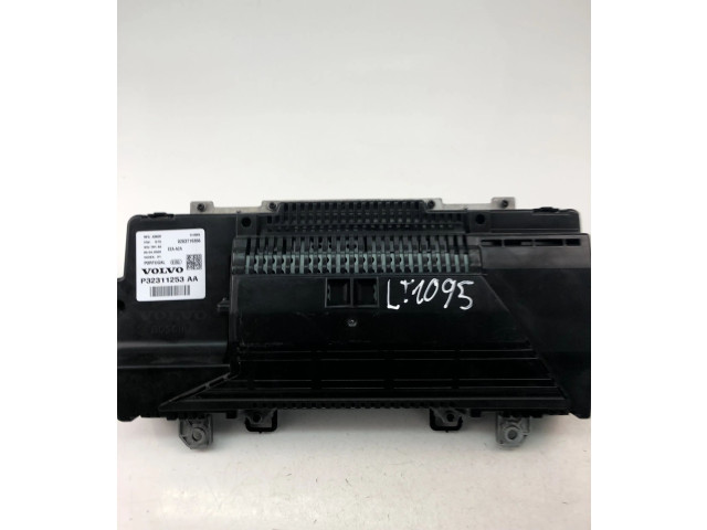 Панель приборов 32311253AA Volvo S60