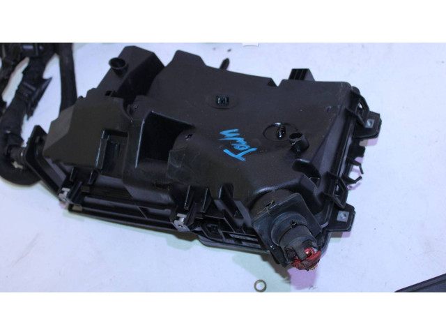 Pojistková skříňka M0U22846, 284B81525R Renault Megane IV 2019