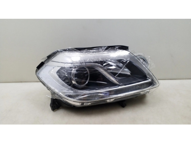 Передняя фара  