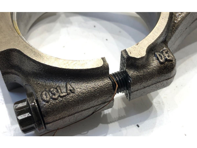 Поршень с шатуном CAYC03LA Skoda Superb B6 (3T)