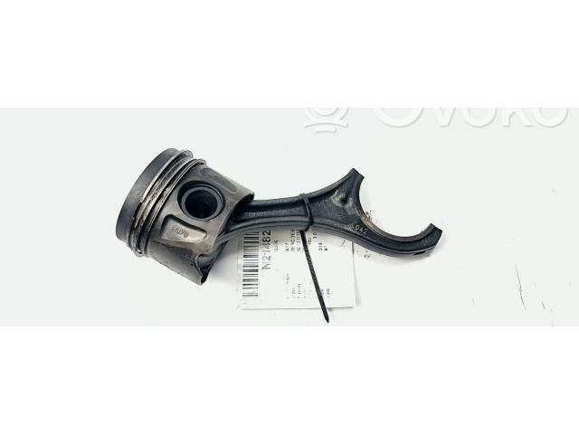 Поршень Mitsubishi Montero