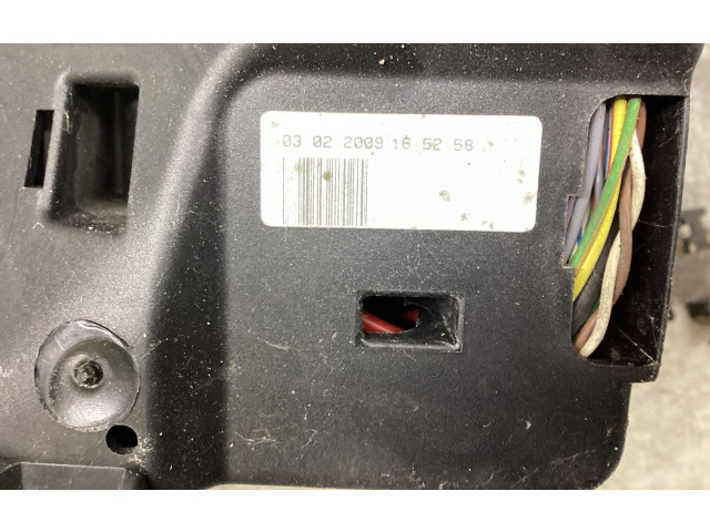 Блок предохранителей  6G9T14A067CA   Volvo V70    