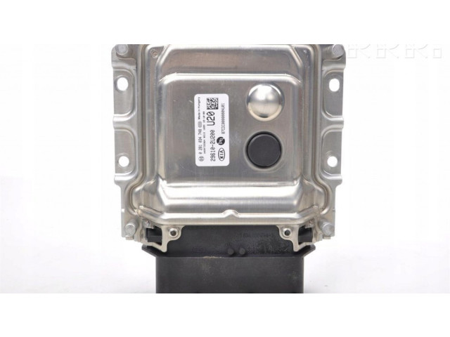 Блок управления двигателя 296102U200 KIA Ceed