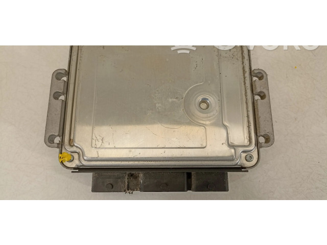 Řídící jednotka 8200512196, 8200051609 Nissan Primastar 2006
