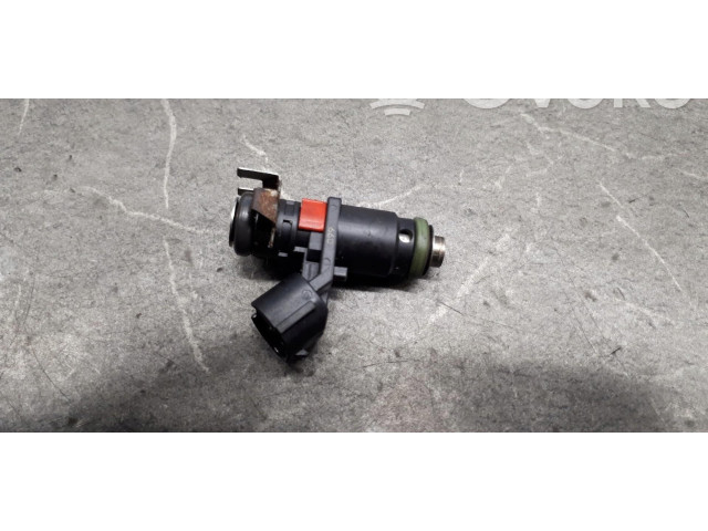 Форсунка 03e906031a Skoda Fabia Mk1 (6Y)